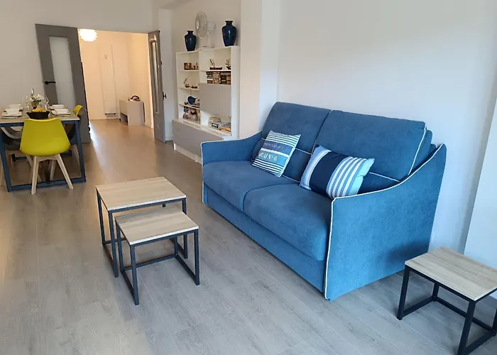 Le Victor Hugo By Interhome Saint-Raphaël