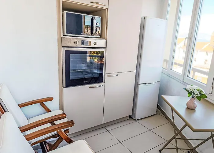 Le Victor Hugo By Interhome * Saint-Raphaël